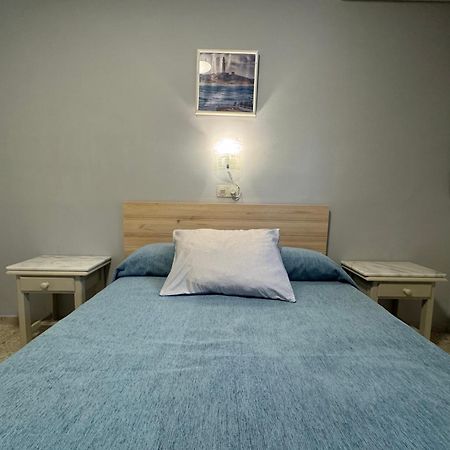 Hostal Miramar Los Canos De Meca Buitenkant foto