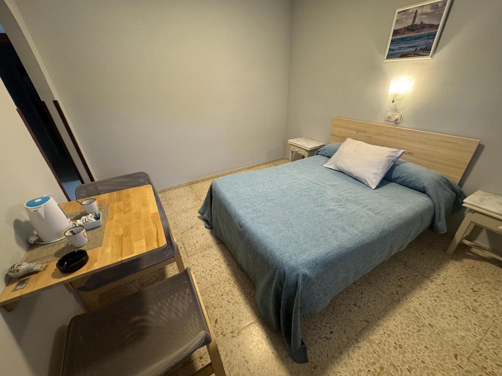Hostal Miramar Los Canos De Meca Buitenkant foto