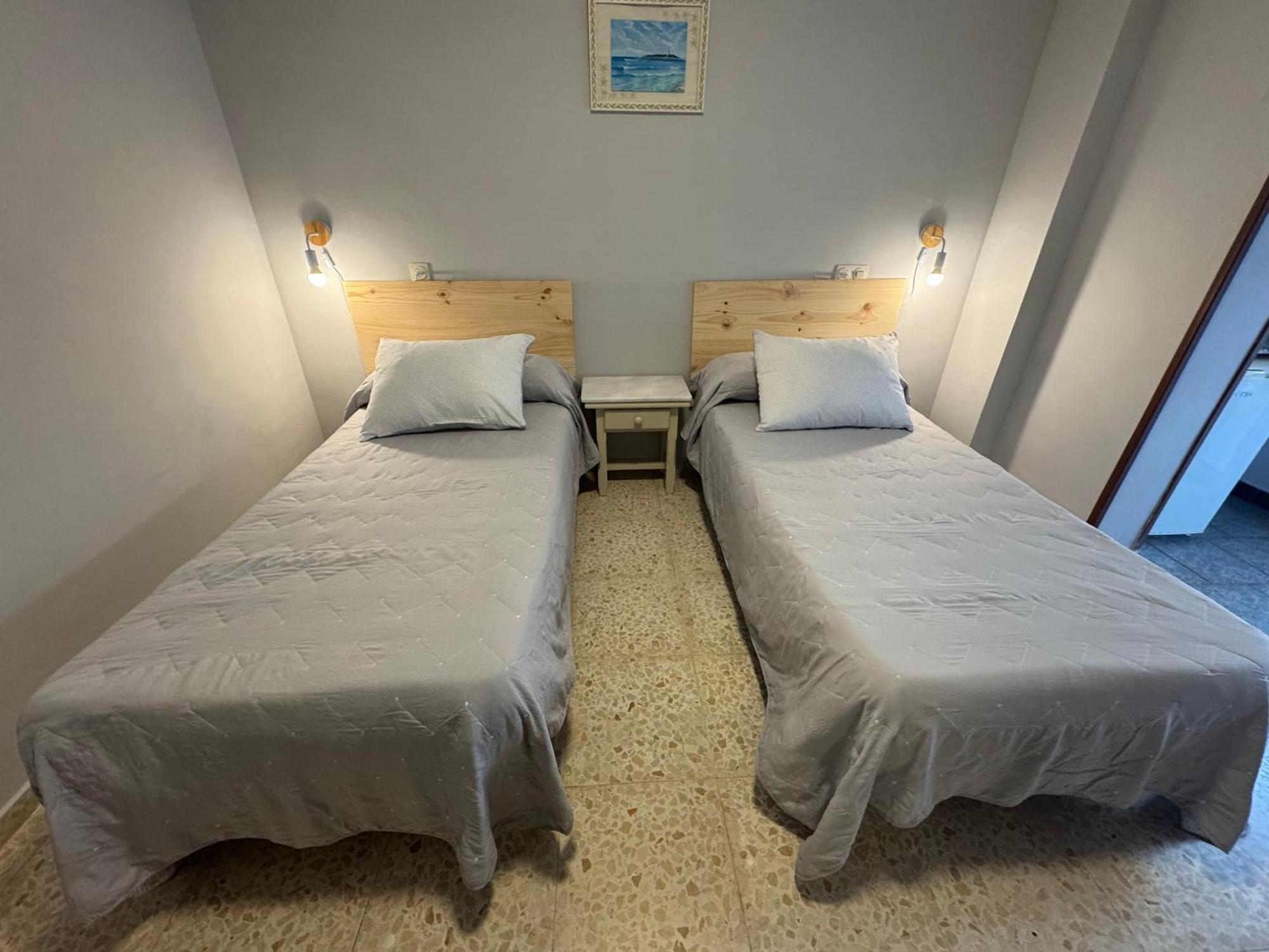 Hostal Miramar Los Canos De Meca Buitenkant foto